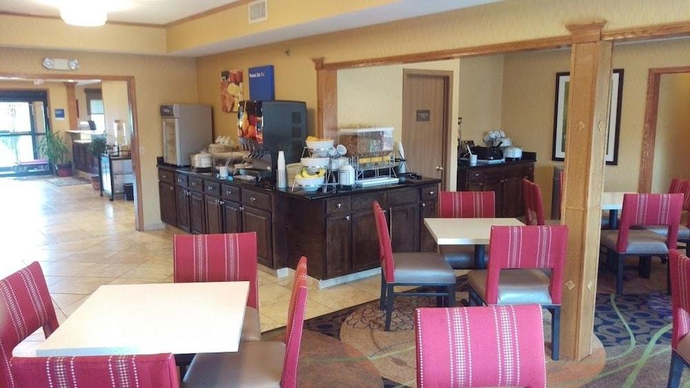 Comfort Inn Huntington Near University Exterior foto